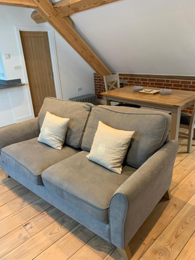 Beautiful Rural Apt, Walking Distance To Three Choirs Vineyard/Brassiere Gloucestershire Apartment Newent ภายนอก รูปภาพ