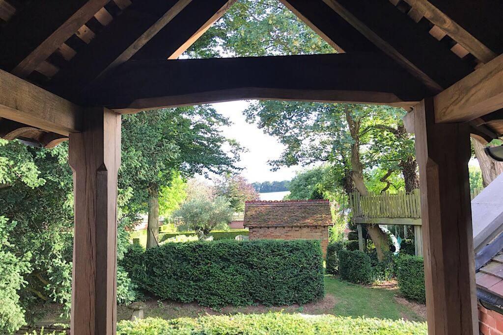 Beautiful Rural Apt, Walking Distance To Three Choirs Vineyard/Brassiere Gloucestershire Apartment Newent ภายนอก รูปภาพ